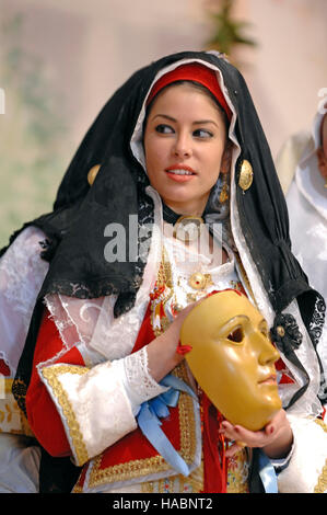 Ritual der Su Composidori dressing, Sartiglia fest, Oristano, Sardinien, Italien, Europa Stockfoto