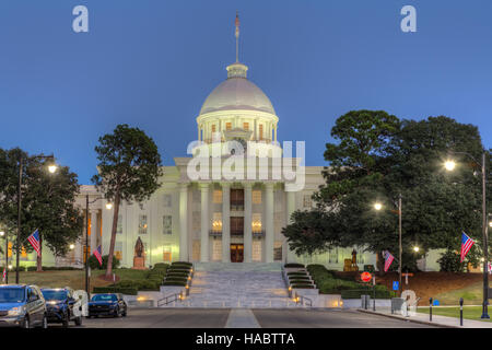 Das Alabama State Capitol in der Dämmerung in Montgomery, Alabama. Stockfoto