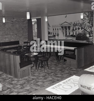 1965, historisch, innen der Salon-Bar von John Kennedy A.B.C Gastwirtschaft mit großen Bild an der Wand des weißen Hauses, Heimat des amerikanischen Präsidenten. Stockfoto