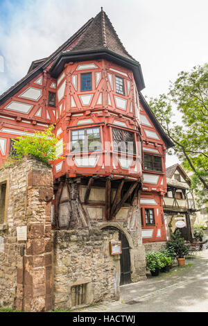 Kloesterle, historische spätgotische Fachwerk Gebäude hosting der lokalen Stadtmuseum Bad Cannstatt Stockfoto