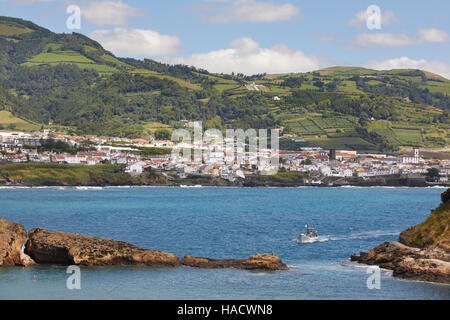 Azoren Küste Landschaft. Vila Franca do Campo. Sao Miguel. Portugal. Horizontale Stockfoto