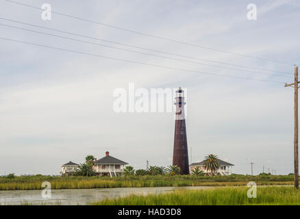 Punkt-Bolivar-Licht ist ein historischer Leuchtturm in Port Bolivar, Texas, das 1872 erbaute. Es diente für 61 Jahre bevor er 1933 zurückgezogen wurde. Auf, kristallklaren Strand entlang Texas State Highway 87 in der Mitte der Bolivar-Halbinsel. Stockfoto