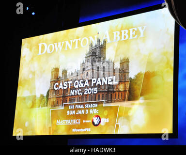 NEW YORK, NY. 8. Dezember 2015.  Darsteller und Macher von "Downtown Abbey" auf dem PBS-Panel. © Veronica Bruno/Alamy Stockfoto