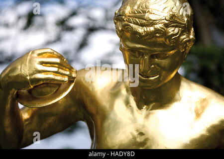 Goldene Statue in Berlin Stockfoto