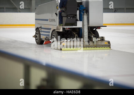 Moskau, Russland - 26. November 2016, Hockey-match zwischen Amateur-Teams New Jersey 53 und PROHockey Stockfoto