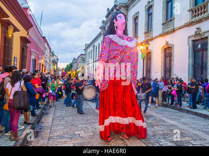 Teilnehmer auf einem Karneval der Tag der Toten in Oaxaca, Mexiko Stockfoto