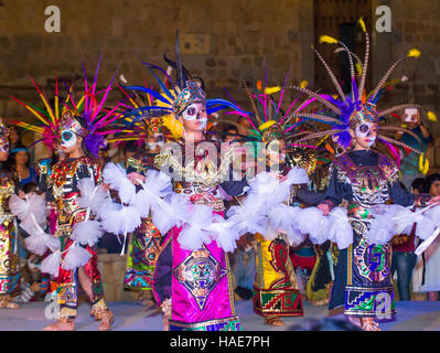 Teilnehmer auf einem Karneval der Tag der Toten in Oaxaca, Mexiko Stockfoto