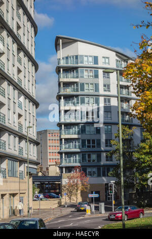 High-Rise Wohnungen/Apartments in Woking, Surrey, UK Stockfoto