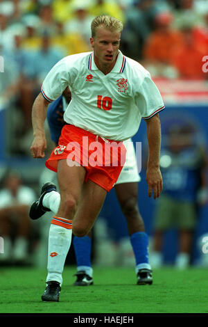 DENNIS BERGKAMP HOLLAND 8. Juli 1994 Stockfoto