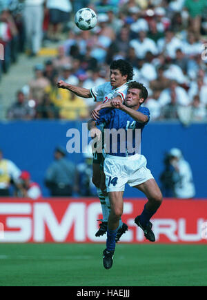 KRASSIMIR BALAKOV NICOLA BERTI Bulgarien V Italien Halbfinale NY 22. Juli 1994 Stockfoto