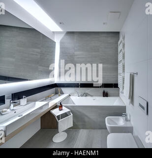 Ein Waschbecken im Badezimmer Stockfoto, Bild: 13120281 - Alamy