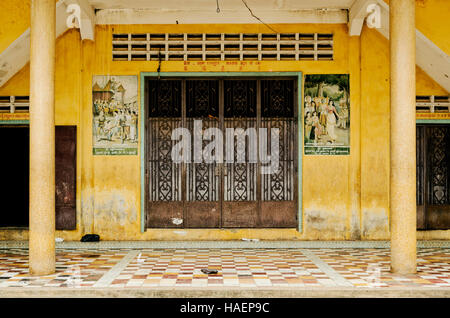 Französisches Haus im Kolonialstil Gebäude außen Detail im alten Stadt Battambang Kambodscha Stockfoto