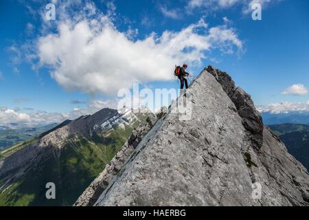 BERGSTEIGEN IN HAUTE-SAVOIE (74), RHONE-ALPES, FRANKREICH Stockfoto