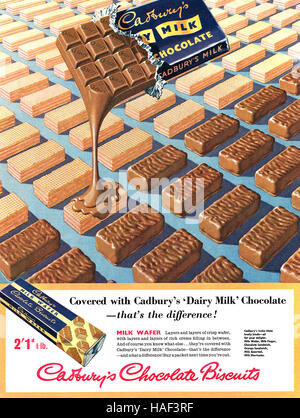 1956 britische Werbung für Cadbury es Milch Wafer Schokoladenkekse Stockfoto