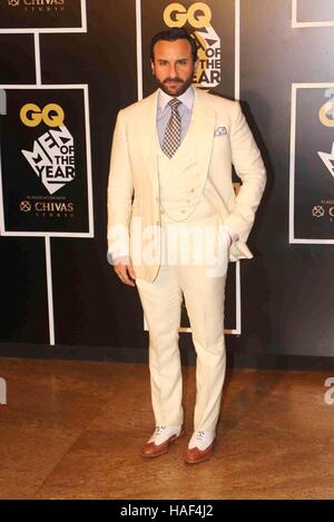 Bollywood-Schauspieler Saif Ali Khan während Indien GQ Männer des Jahres 2016 Award Zeremonie in Mumbai, Indien Stockfoto