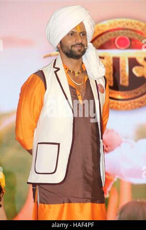 Fernsehschauspieler Aamir Dalvi während dem Start des neuen Farben TV show Devanshi in Mumbai, Indien am 27. September 2016. Stockfoto