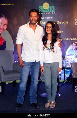 Bollywood-Schauspieler Ajay Devgn Tochter Nysa Pressekonferenz der Smile Foundation, neue Kampagne sie können fliegen Mumbai bekannt zu geben Stockfoto