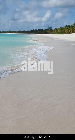 White Sand Beach in tropischen Paradies am St John's Antigua und Barbuda. Prinzessin Diana Beach. Karibik Stockfoto