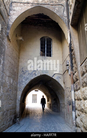 Eine Straße im Stadtteil Al-Jdeida von Aleppo in Nordsyrien vor dem Bürgerkrieg 2012. Stockfoto