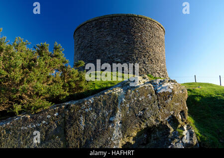 Turm als "Billy Wynt" auf der Oberseite Y Graig hill, Llantrisant, Rhondda Cynon Taf, South Wales bekannt. Stockfoto