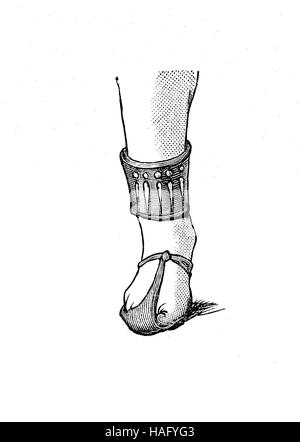 Schuhmode von der Vergangenheit, ein altes Ägypten Schuh, Holzschnitt aus dem Jahr 1880 Stockfoto