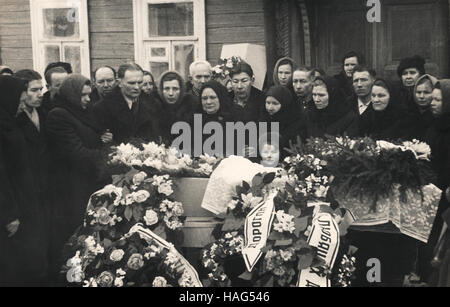 Ländliche Beerdigung, USSR 1950-1960 Stockfoto