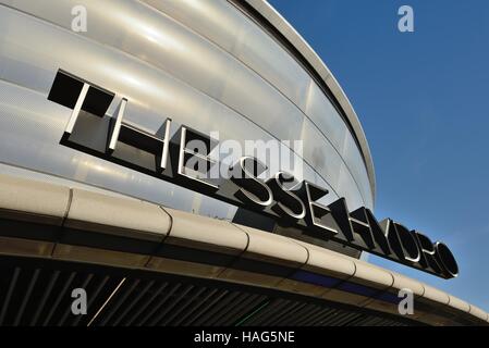 Vor dem Eingang Zeichen der SSE Hydro in Glasgow, Schottland, Großbritannien. Stockfoto