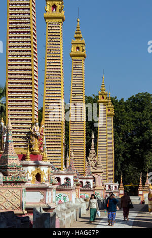Die buddhistische Tempelanlage der Mohnyin Thambuddhei Paya in Monywa in Myanmar (Burma). Stockfoto