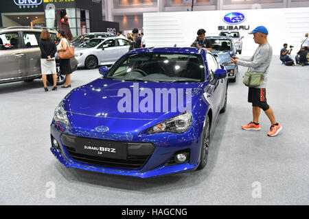 Nonthaburi, Thailand. 30. November 2016. NONTHABURI - 30 NOVEMBER: Subaru BRZ 2.0 Auto auf dem Display an Thailand International Motor Expo 2016 am 30. November 2016 in Nonthaburi, Thailand. Bildnachweis: Chatchai Somwat/Alamy Live-Nachrichten Stockfoto