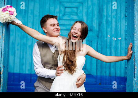Junge Hochzeitspaar Spaß. Stilvolle schönes paar. Stockfoto