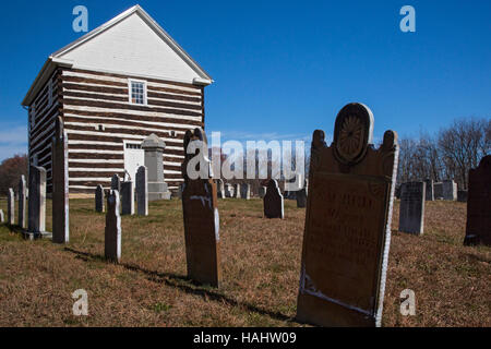 Berlin, Pennsylvania - The Old Log Church, erbaut im Jahre 1806. Die erste Beerdigung auf dem Friedhof wurde im selben Jahr. Stockfoto