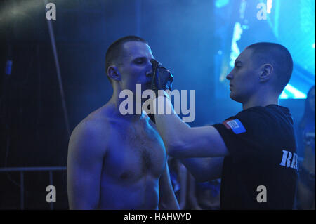 SYKTYVKAR, Russland - 26. November 2016: Parma MMA Profikämpfen-7 Turnier. Stockfoto