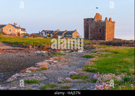 Portencross Schloss am Ufer des Clyde-Mündung Stockfoto