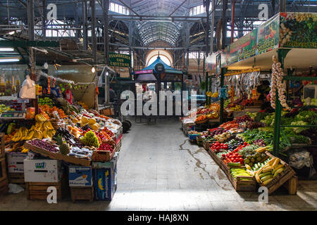 Obst steht in San Telmo Markt. Buenos Aires, Argentinien. Stockfoto