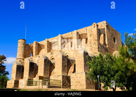 Kirche der Heiligen Peter und Paul, als Sinan Pasha Moschee umbenannt. Famagusta, Ammochostos, Nord-Zypern Stockfoto