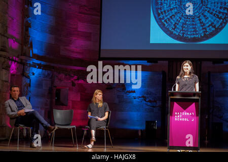 Australien. 1. Dezember 2016. (L-R) Kuratoren, Blair Französisch (MCA), Anneke Jaspers (Art Gallery of New South Wales) und Nina Miall (Carriageworks) bei der Bekanntgabe der australischen Künstler die mit Spannung erwartete Ausstellung "The National: neue australische Kunst 2017'. Bildnachweis: Hugh Peterswald/Pacific Press/Alamy Live-Nachrichten Stockfoto