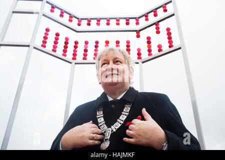 Onthulling HIV Aids Denkmal Tür Burgemeester van der Laan in Amsterdam Op Wereldwijs dag 2016 Stockfoto