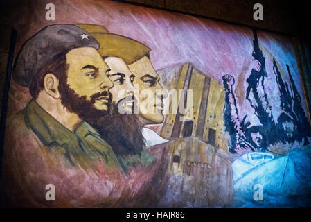 Cuba Art, Graffiti, die revolutionäre Helden wie Camillo Cienfuegos, Fidel Castro und Che Guevara Havanna, Kuba,