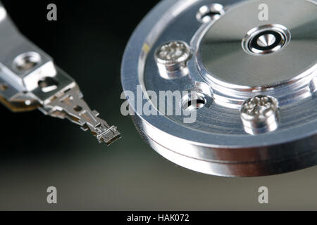 HDD - Nahaufnahme von Computer-Festplatte Stockfoto