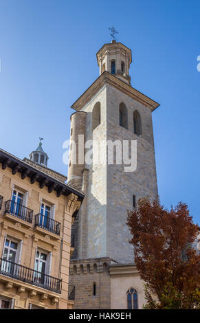 Turm der Kirche San Saturnino von Pamplona, Spanien Stockfoto