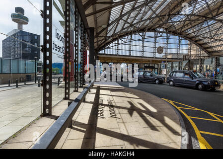 Lime street Station ist der Hauptbahnhof in der Stadt von Liverpool, UK. Stockfoto