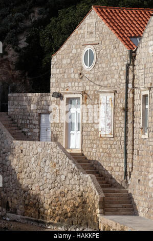 Haus im alten Hafen Kolorina, Dubrovnik, Kroatien am 30. November 2015. Stockfoto