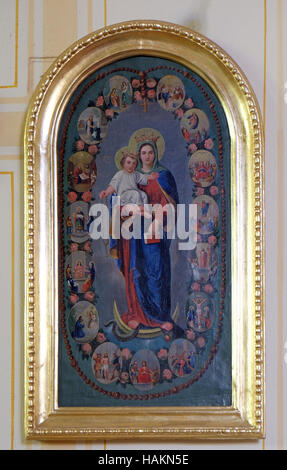 Jungfrau Maria, Königin des Heiligen Rosenkranzes Altarbild in der Pfarrkirche der Heiligen Dreifaltigkeit in Krasic, Kroatien Stockfoto
