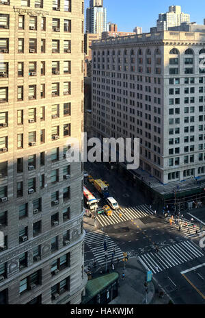 Ecke Fifth Ave. Und 22nd. St. in New York City, USA, Sommer 2016. Stockfoto
