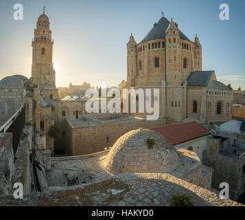 Blick auf den Sonnenuntergang von der Dormitio-Abtei in Jerusalem, Israel Stockfoto