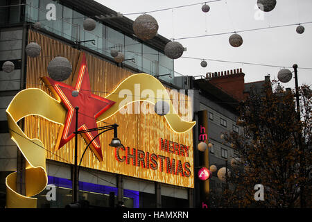 Oxford Street, London, UK. 2. Dezember 2016. Hunderte von Weihnachts-Einkäufer auf der Oxford Street mit nur 22 Tage bis Weihnachten einkaufen. Bildnachweis: Dinendra Haria/Alamy Live-Nachrichten Stockfoto