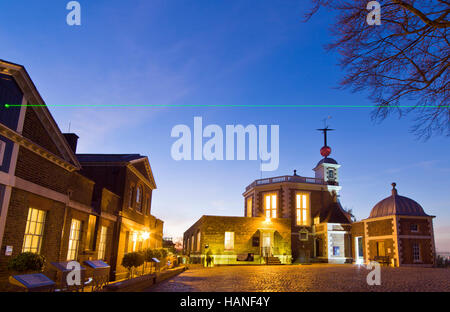 Royal Greenwich Observatory und Meridian Laser. Stockfoto