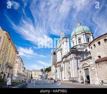 BRESCIA, Italien - 20. Mai 2016: Der Dom (Duomo Nuovo und Duomo Vecchio). Stockfoto