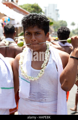 Thaipusam oder Thai Poosam Kavady Festival in der Nähe von Kochi, Kerala, Indien. Stockfoto