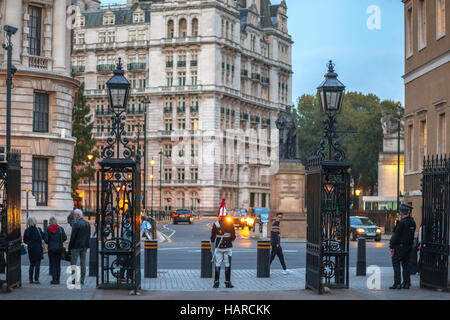 London erfolgte am Royal Guard auf Horse Guards parade Stockfoto